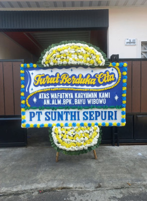 Papan Bunga Duka di Compreng